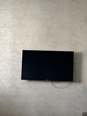 tv 43: Divara quraşdırılmış düz ekran televizor SAMSUNG - Ekran tipi — 1