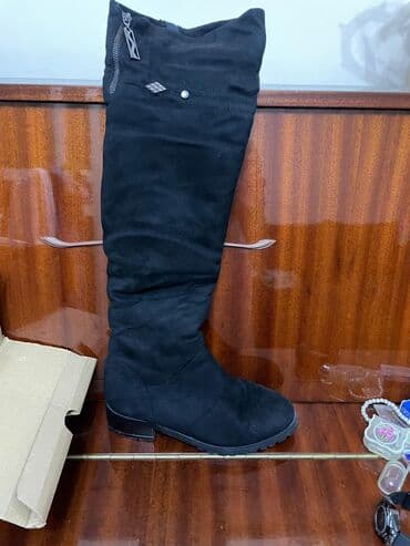 бус сапог грузовой в бишкеке: Размер: 38, цвет - Черный, Б/у — 2