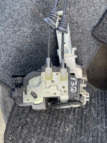 Radiatorlar: Hyundai i30 qapı zamoku. Orijinaldır və ideal vəziyyətdədir. Seçim — 1