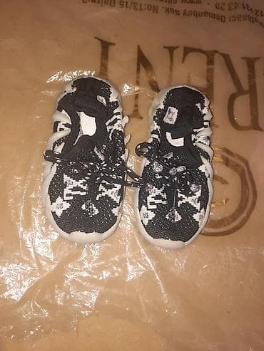 Krossovkalar, Adidas, Ölçü: 23, Oğlan üçün