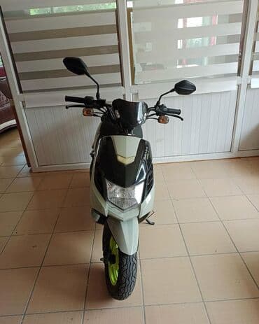 gence traktor zavodu yeni qiymetleri: Skuter – Aerox Ares model - Rəng: boz-gümüşü gövdə, qara üst panel — 3