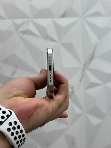 mini iphone x: IPhone 15 Pro, 256 GB, Gümüşü, Face ID — 6