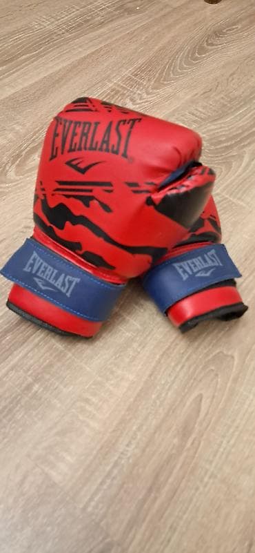 boks sekilleri: Everlast boks əlcəkləri - Rəng: qırmızı-qara naxışlı, mavi bilək — 2