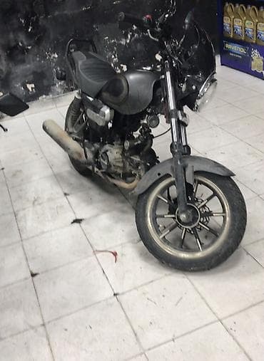 moped baqaji: Kafe-reyser üslublu şəhər tipli motosiklet Xüsusiyyətlər: - Kuzov və — 2