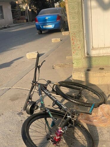 vaza qab: İşlənmiş Dağ velosipedi 28", Ünvandan götürmə — 1