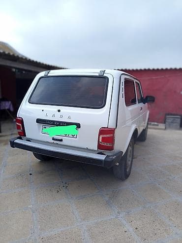 kredit ve barter masin: VAZ (LADA) 4x4 Niva: 1.7 l | Ofrouder/SUV — 6