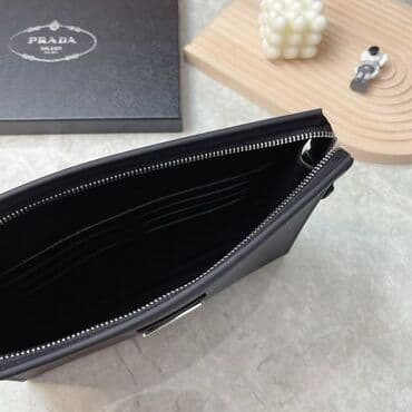 səyahət çantası: Klatç, Prada, Yeni — 7