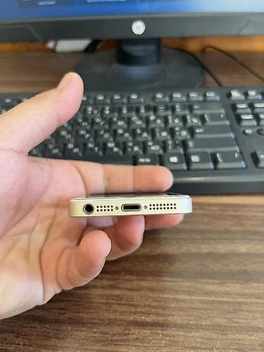 dubai iphone 13: IPhone SE, 64 GB, Qızılı, Barmaq izi — 5