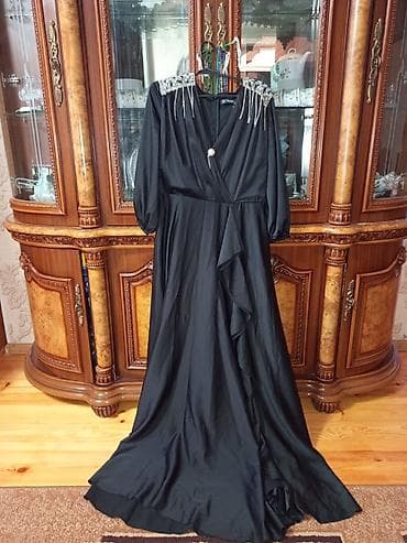 Qadın geyimləri dəsti 1) Qara ziyafət donu 52 - Uzun, axıcı ətəkli — 3