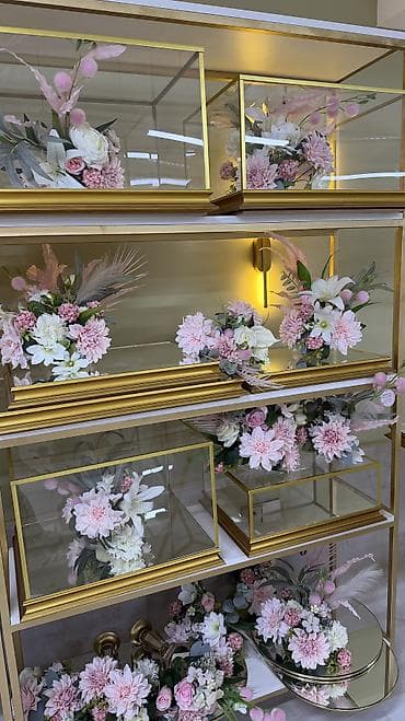 xonçalar: 12 ədəd qızılı xonça Heç bir qırıq falan yoxdur.Bir dəfə kirayədə — 1