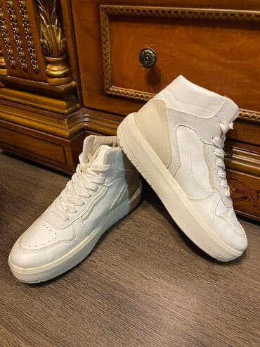 женские кеды сникерсы: Bershka, Размер: 38, цвет - Белый, Б/у — 2