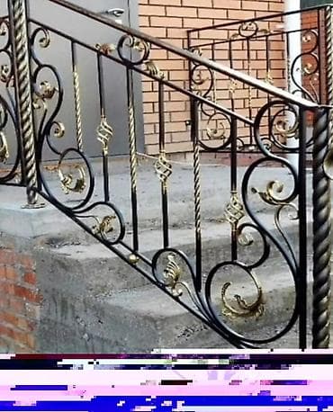 perilla pilleken: Dəmir pilləkən tutacaqları, klassik üslubda hazırlanmış, qara və — 2