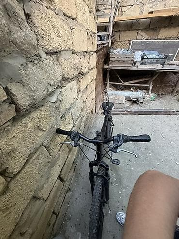 velosiped kameri: Dağ velosipedi – 26” - Rəng: mat qara - Çərçivə: hardtail, alüminium — 4