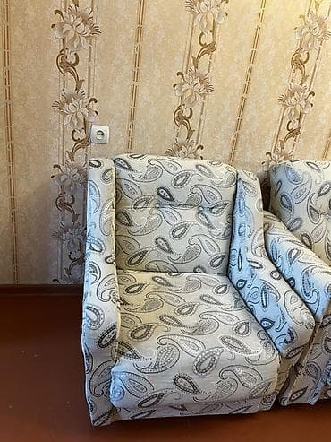 divan və kreslo: Mebel dəsti – 1 divan + 2 kreslo - Tərkib: uzun üçnəfərlik divan və — 3