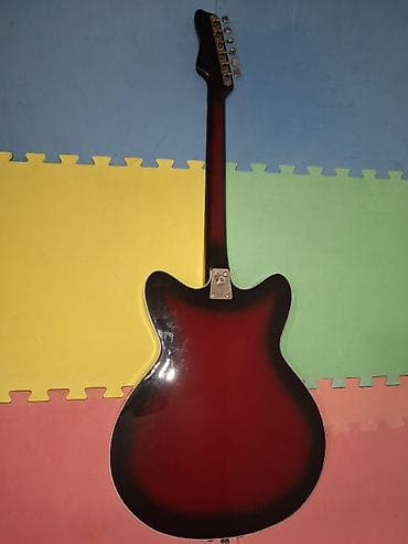 Musiqi alətləri: Elektron gitara, 6 sim, Ünvandan götürmə — 3