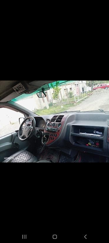 gazel kuzasi: Mercedes-Benz Vito: 2.2 l | 2001 il Van/Minivan — 3