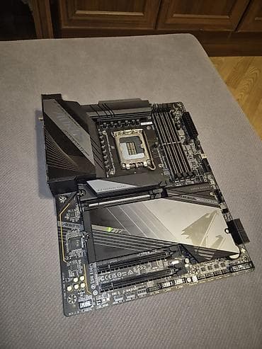 asus i7: Ana Platası Gigabyte AORUSRPOX, İşlənmiş — 2