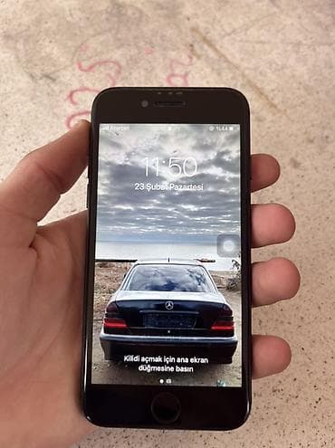 plesteyşin 3: IPhone 7, 128 GB, Qara, Zəmanət, Barmaq izi, Simsiz şarj — 1