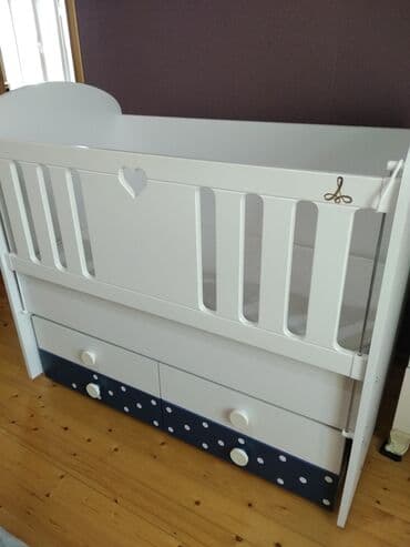 oglan ucun hediyeler: Oğlan və qız üçün, İşlənmiş, Dördbucaq, Beşik, Dəstsiz, Matras ilə, Yellənmə mexanizm ilə — 5