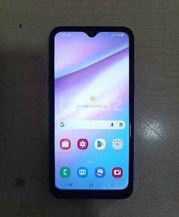 Samsung Galaxy A10, rəng - Qara, İki sim kartlı