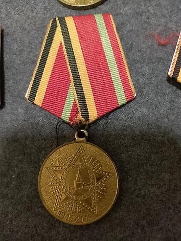 spor: Məhsul: SSRİ dövrünə aid orijinal medallar kolleksiyası Tərkib: - — 7