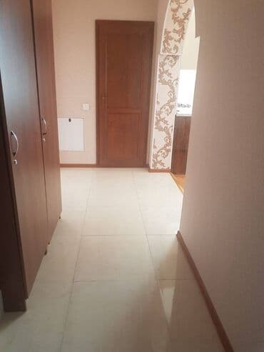 3 otaqli kiraye evler 2021: Avtovokzal metrosunun yaxınlığında Lukoilə yaxın 3 mertebeli binanın — 4