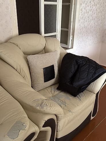 ayaqqabı dolabı ucuz: İşlənmiş, Kreslo, Dəri, Kredit yoxdur, Çatdırılma yoxdur — 4