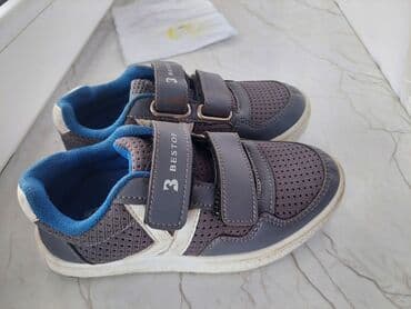 uşaq idman bosonojkaları: Krossovka, Uniseks, 28 — 4