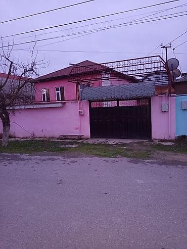 Satılır – həyət evi - Geniş və işıqlı qonaq otağı: divar kağızları