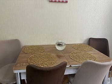 Qonaq otağı üçün, İşlənmiş, Kvadrat masa, 4 stul lalafo.az -da Qonaq otağı üçün, İşlənmiş, Kvadrat masa, 4 stul