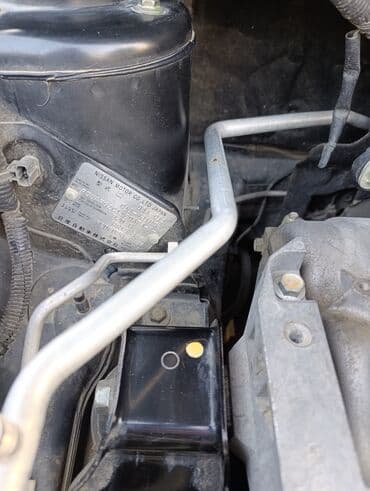 Nissan Tiida: 1.6 l | 2011 il Hetçbek