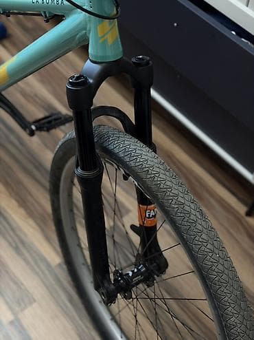 velesiped: GT La Bomba Dirt Jump velosipedi - Çərçivə: Alüminium, DJ (dirt jump) — 6