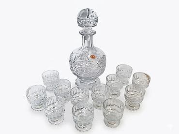 İçki qabı 12 rumkası ilə birgə. Rus xrustalıdır. Yeni, istifadə