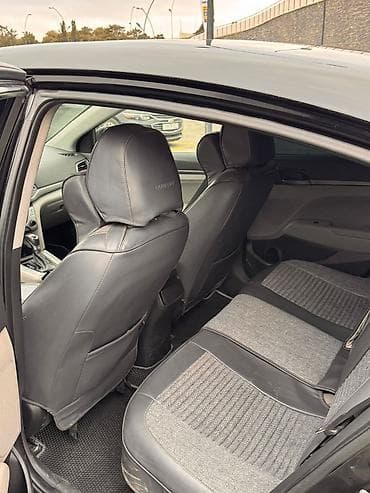 ucuz parca: Hyundai Elantra — 2