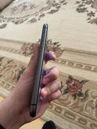 iphone 11 teze: IPhone 11, Qara — 3