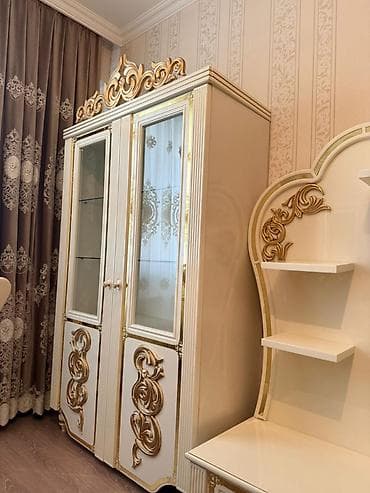 stullar ev ucun: * **Divan** – 950 manata alınıb. * **Mebel dəsti** – 10.000 manata — 2