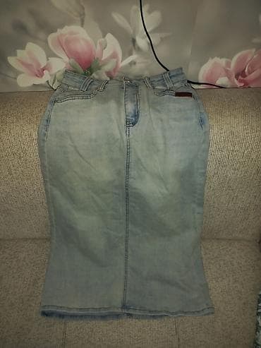 Mavi rəngli uzun cins ətək - Material: klassik denim (cins), açıq