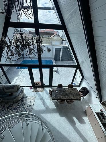 kub.az menziller: A-frame (üçbucaq formalı) dizayna malik bağı evi – geniş həyət və — 4