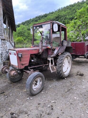 işlənmiş traktorların satışı: Traktor motor 2 l, İşlənmiş — 2