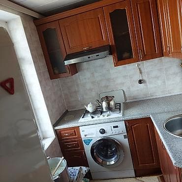 metbex mebelleri sifarisi: Mətbəx mebeli dəsti - Künc yerləşimli üst və alt şkaflar: qoz rəngli — 2