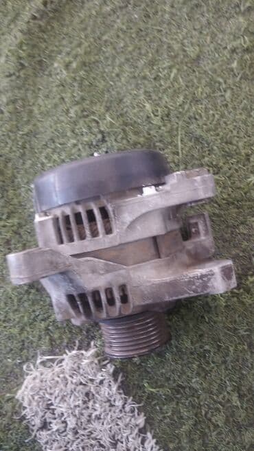 projektor almaq: Avtomobil alternatoru (generator) - Tip: 12V avtomobil alternatoru - — 6