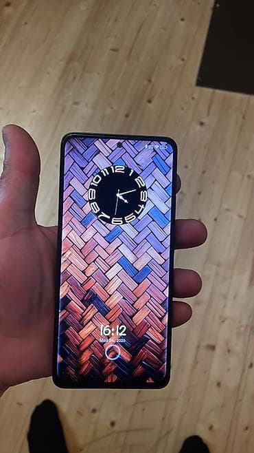 Техника и электроника: Redmi Note 13, 256 ГБ, цвет - Черный, Две SIM карты — 2