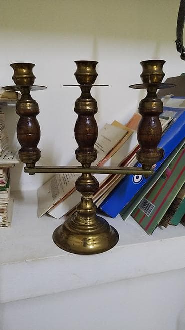 Üç şamlı klassik şamdan - Material: pirinç və ağac kombinasiyası