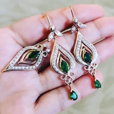 tək qaş: Dəstə daxildir: Üzük, Sırğa, Sarı qızıl, 585 Əyar, 1326 g — 3