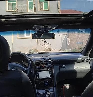 momo rul satisi: Mercedes-Benz 240: 2.4 l | 2002 il Sedan — 4