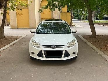 Ford Focus: 1.5 l | 2013 il 142523 km Sedan