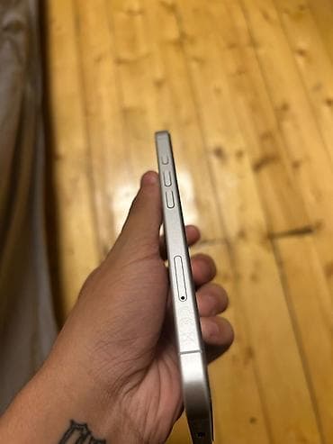 17 pro max 512: IPhone 16, 128 GB, Ağ, Simsiz şarj — 4