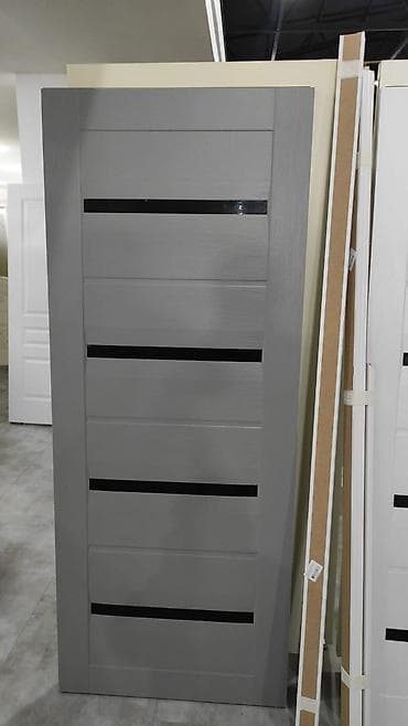 şeyf qapi: Ağ və boz rəng variantlarında modern interyer qapıları - Dizayn — 4