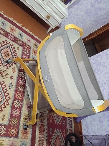 stendlər: Oğlan və qız üçün, Dördbucaq, Beşik, Dəstsiz, Matras ilə, Yellənmə mexanizm ilə — 1