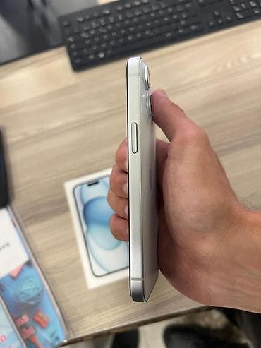 iphone se 2023: IPhone 15, 128 GB, Ağ — 5